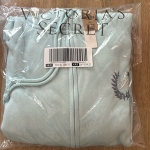 Victoria’s Secret - PINK - size small never opened sweatshirt